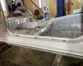 Порог кузова Mitsubishi