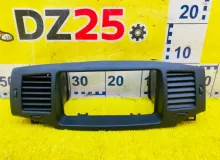 Консоль магнитофона TOYOTA COROLLA RUNX 2004/Цвет 8P1 5540612400B0 NZE124 1NZFE, передний