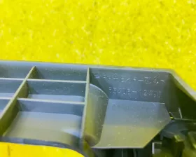 Консоль магнитофона Toyota