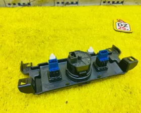 Кнопка включения 4WD Toyota