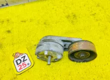 Натяжитель ремня генератора Land Rover RANGE ROVER 2006/Цвет 798 LHP500100 L322 448PN, передний