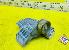 Кронштейн генератора Land Rover RANGE ROVER 2006/Цвет 798 YLE500270 L322 448PN, передний