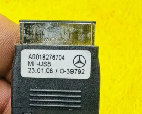 Магнитофон Mercedes-Benz