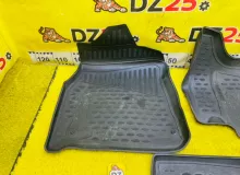 Коврики комплект TOYOTA LAND CRUISER 2000/Цвет 057 UZJ100W 2UZFE