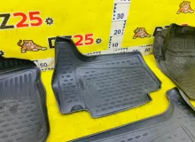 Коврики комплект TOYOTA LAND CRUISER 2000/Цвет 057 UZJ100W 2UZFE