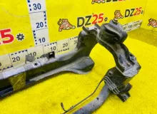 Балка под двс MITSUBISHI PAJERO IO 2000/Цвет W75C MR510236 H76W 4G93T, передняя