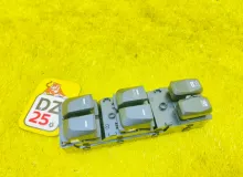 Блок управления стеклоподъемниками HYUNDAI IX35 935702Y0109P LM G4KD, передний левый