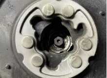 Компрессор кондиционера TOYOTA RAV4 2007 8831042270 ACA33L 2AZFE, передний