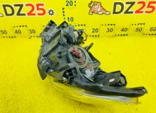 Фара TOYOTA COROLLA 2010 8111002610 ZRE151L 1ZRFE, передняя правая