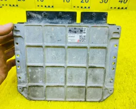 Блок управления двс Toyota