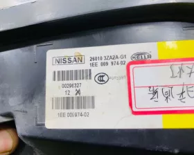 Фара Nissan