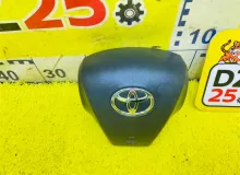 Подушка безопасности водителя TOYOTA COROLLA С ЗАРЯДОМ|2009 4513012C40B0 ZRE151L 1ZRFE, передняя