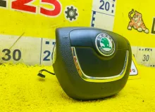Подушка безопасности водителя SKODA SUPERB С ЗАРЯДОМ|2011 1Z0880201AKTDZ 3T5, передняя