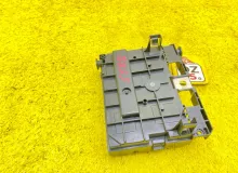 Блок предохранителей PEUGEOT 307 9675879480 RFN/EW10A, передний