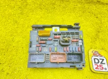 Блок предохранителей PEUGEOT 307 9667044980 RFN/EW10A, передний