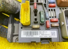 Блок предохранителей PEUGEOT 307 9675879480 RFN/EW10A, передний