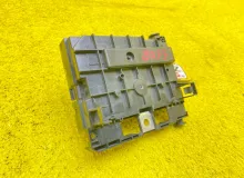 Блок предохранителей PEUGEOT 307 9675879480 RFN/EW10A, передний