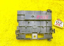 Блок предохранителей PEUGEOT 307 9675879480 RFN/EW10A, передний