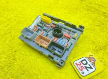 Блок предохранителей PEUGEOT 307 9675879480 RFN/EW10A, передний