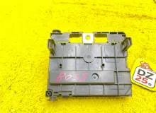 Блок предохранителей PEUGEOT 307 9675877980 RFN/EW10A, передний
