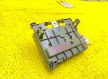 Блок предохранителей PEUGEOT 307 9675877980 RFN/EW10A, передний