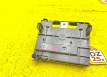 Блок предохранителей PEUGEOT 307 9664706280 RFN/EW10A, передний