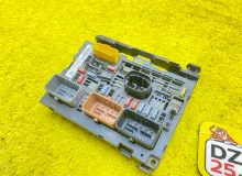 Блок предохранителей PEUGEOT 307 9675879480 RFN/EW10A, передний