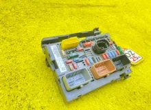 Блок предохранителей PEUGEOT 307 9675879480 RFN/EW10A, передний