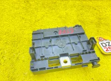 Блок предохранителей PEUGEOT 307 9675879480 RFN/EW10A, передний