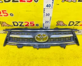 Решетка радиатора Toyota