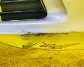 Бампер Toyota