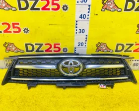 Решетка радиатора Toyota
