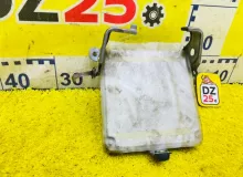 Блок управления двс TOYOTA COROLLA 2004 8966602280 ZZE122L 1ZZFE, передний