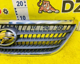 Решетка радиатора TOYOTA