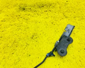 Замок капота TOYOTA