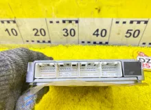 Блок управления двс TOYOTA COROLLA 2005 8966102F40 ZZE122L 1ZZFE, передний