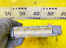 Блок управления двс TOYOTA COROLLA 2009 8966102M61 ZRE120L 1ZRFE, передний