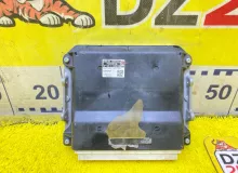 Блок управления двс TOYOTA COROLLA 2011 896610Z240 ZRE120L 1ZRFE, передний