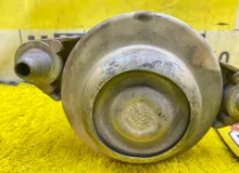 Подушка двигателя Mercedes-Benz C-CLASS 2009 A2042404317 W204 M272E25/272.921/272921, передняя правая