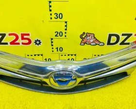 Решетка радиатора TOYOTA