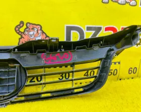 Решетка радиатора Toyota