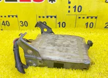 Блок управления двс TOYOTA COROLLA 2006 8966102F40 ZZE122L 1ZZFE, передний