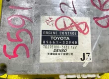 Блок управления двс TOYOTA COROLLA 2006 8966102F40 ZZE122L 1ZZFE, передний