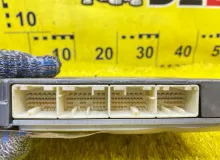 Блок управления двс TOYOTA COROLLA 2010 8966102M61 ZRE120L 1ZRFE, передний