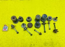 Подушка кузова MITSUBISHI L200 2012/Цвет X08A MN117459 KB4T 4D56