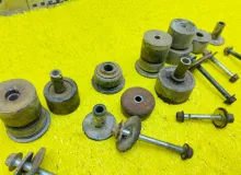 Подушка кузова MITSUBISHI L200 2012/Цвет X08A MN117459 KB4T 4D56
