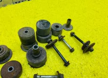 Подушка кузова MITSUBISHI L200 2012/Цвет X08A MN117459 KB4T 4D56
