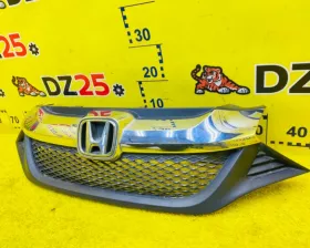 Решетка радиатора HONDA