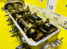 Головка блока цилиндров TOYOTA TUNDRA 1999/Цвет 202 1110259025 UCK40L 2UZFE, передняя левая