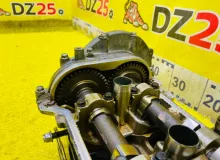 Головка блока цилиндров TOYOTA TUNDRA 1999/Цвет 202 1110259025 UCK40L 2UZFE, передняя левая